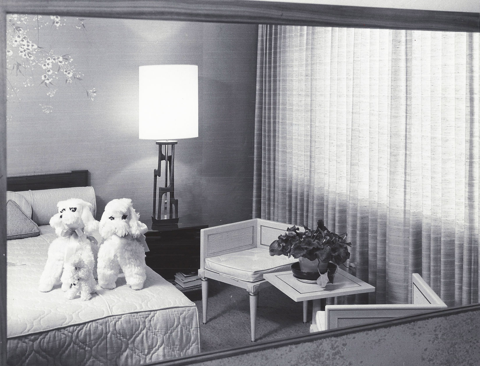 1962 Tucson home photos: Oriental art